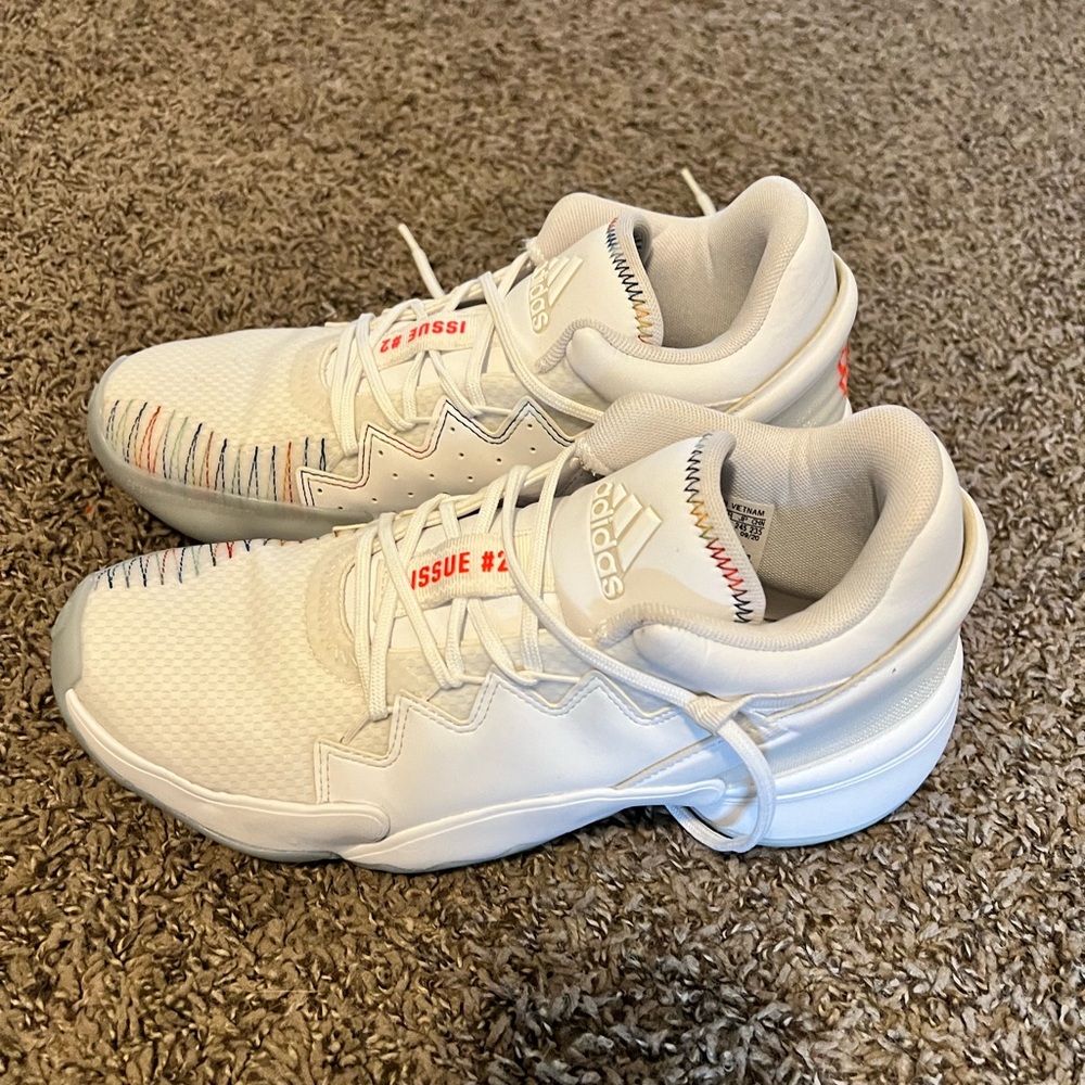 Donovan Mitchell shoes issue #2 never been worn brand new without tags